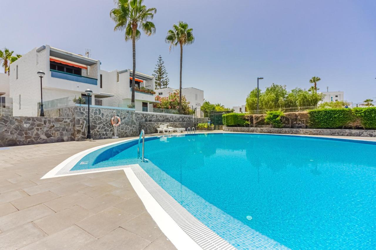 Apartment Apart America - 150 Meters From The Beach, Free Wi-Fi Arona  Eksteriør billede