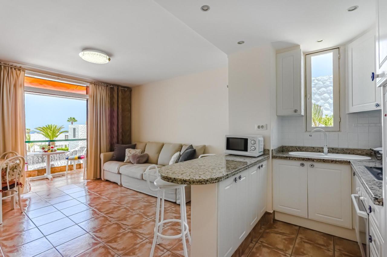 Apartment Apart America - 150 Meters From The Beach, Free Wi-Fi Arona  Eksteriør billede