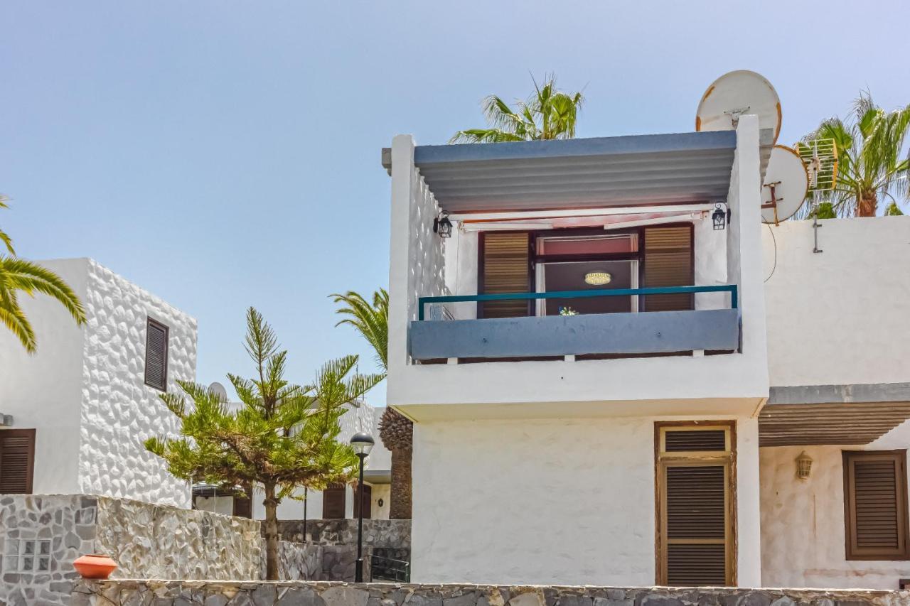 Apartment Apart America - 150 Meters From The Beach, Free Wi-Fi Arona  Eksteriør billede