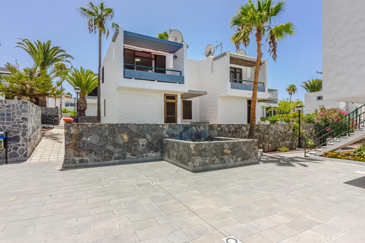 Apartment Apart America - 150 Meters From The Beach, Free Wi-Fi Arona  Eksteriør billede